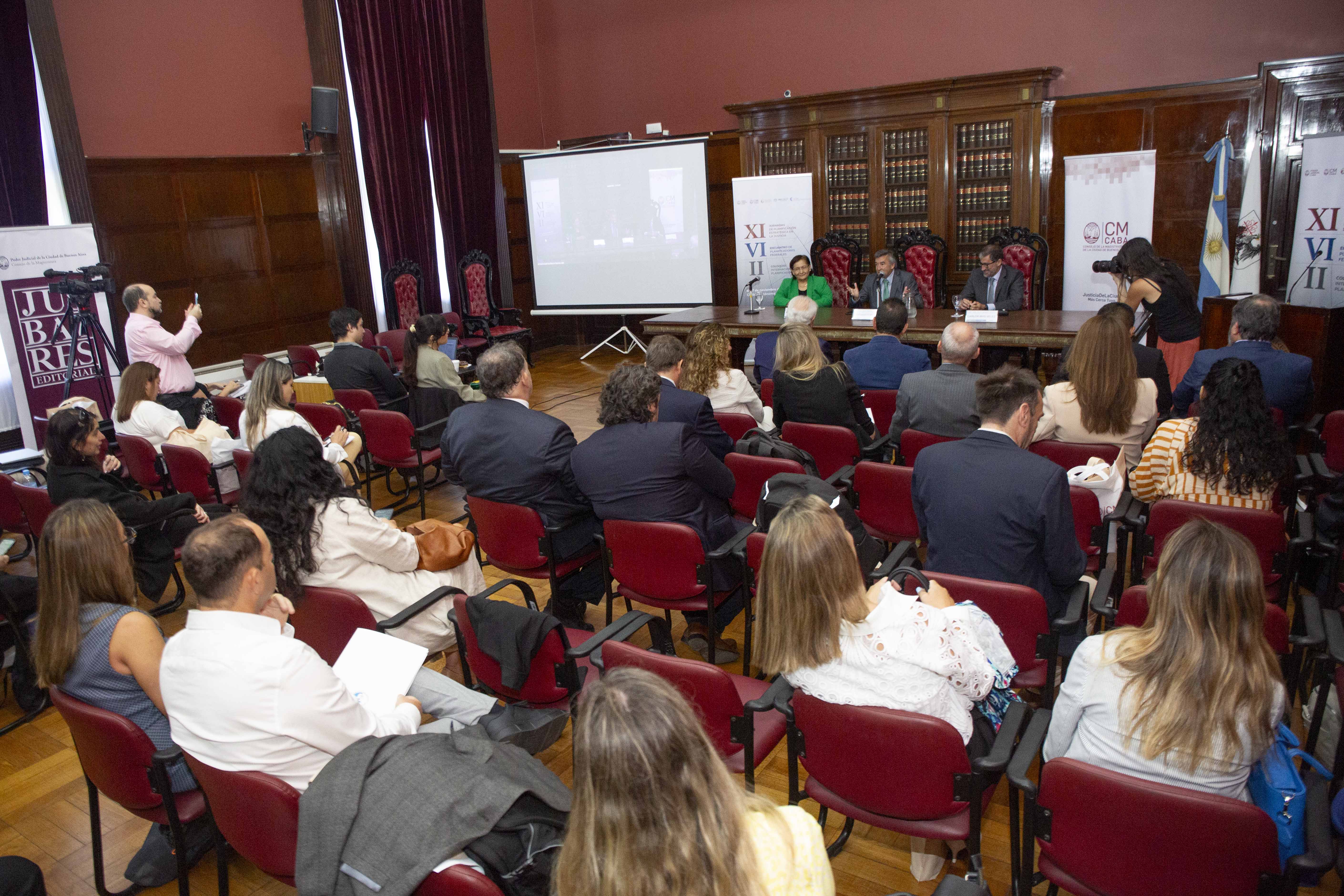 Salón Rojo de la Facultad de Derecho de la Universidad de Buenos Aires.