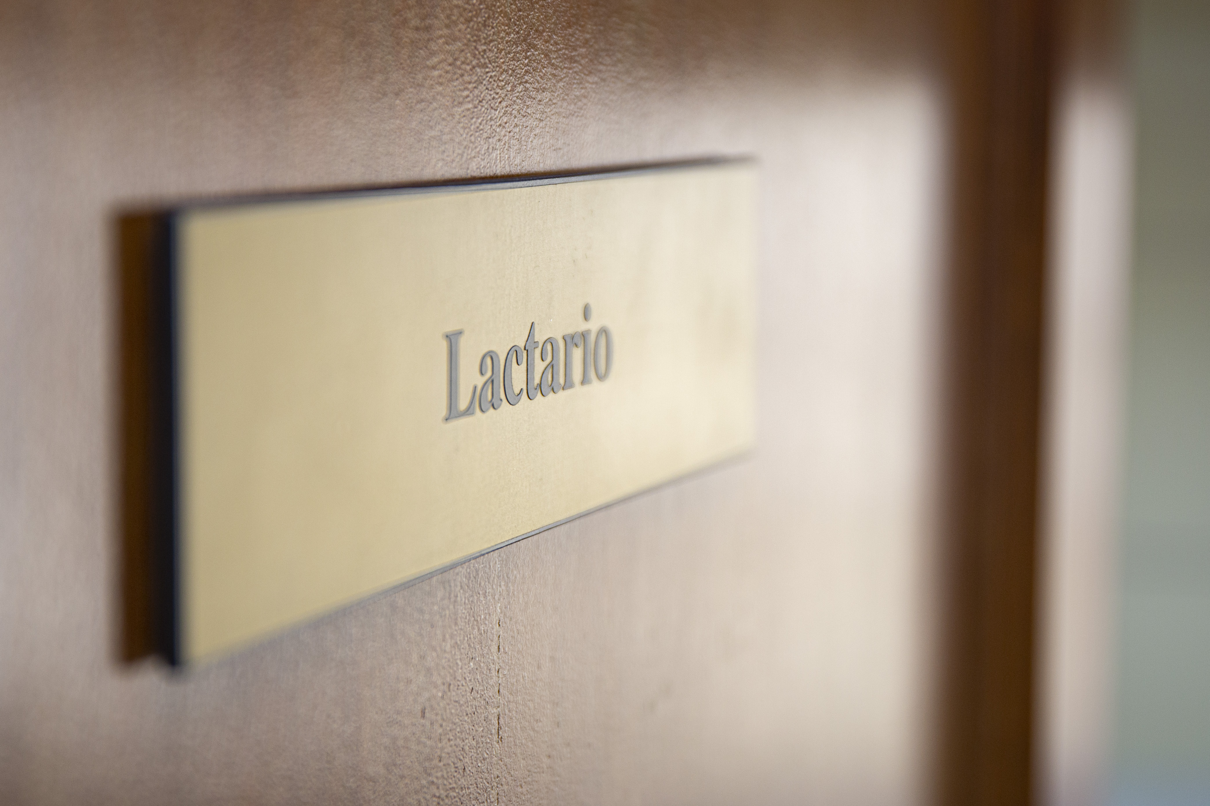 Inauguración del nuevo lactario en el edificio Diagonal del Tribunal Superior.