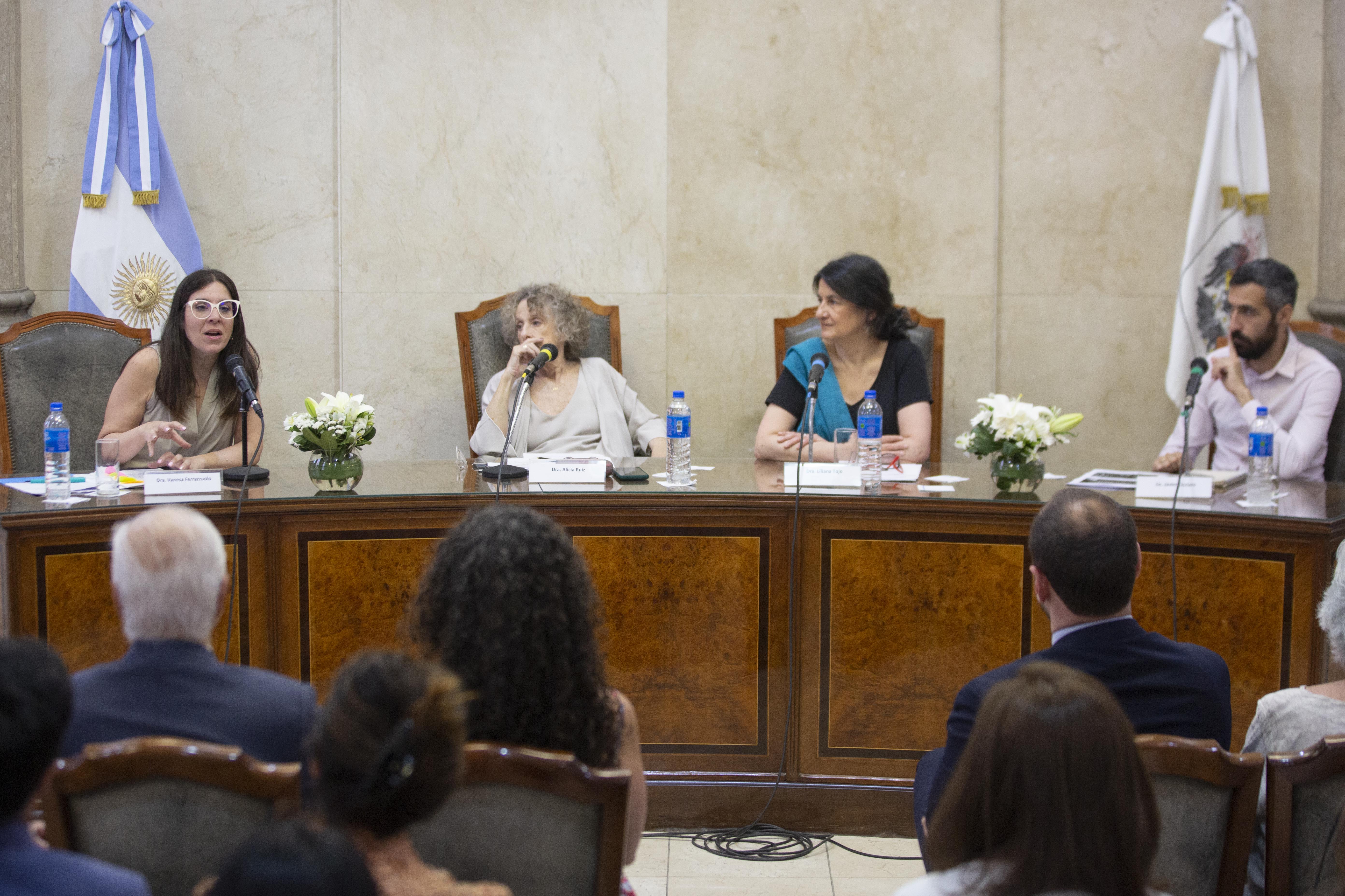 La Dra. Vanesa Ferrazzuolo, Secretaria General de Asistencia Jurisdiccional a la Defensa del Ministerio Público de la Defensa de la CABA.