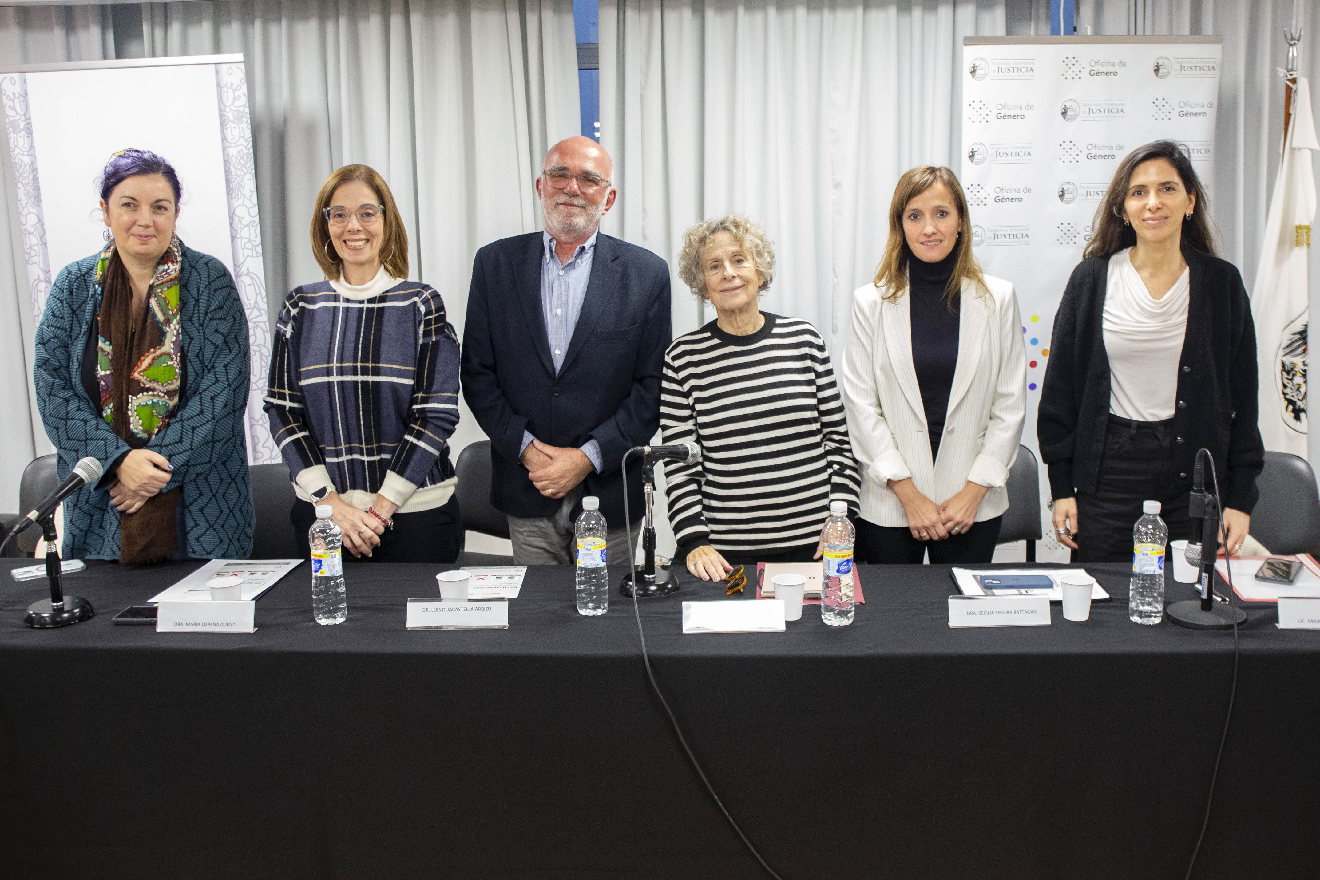 Panel del acto de lanzamiento de la campaña "Entornos laborales libres de violencias de género y acoso"