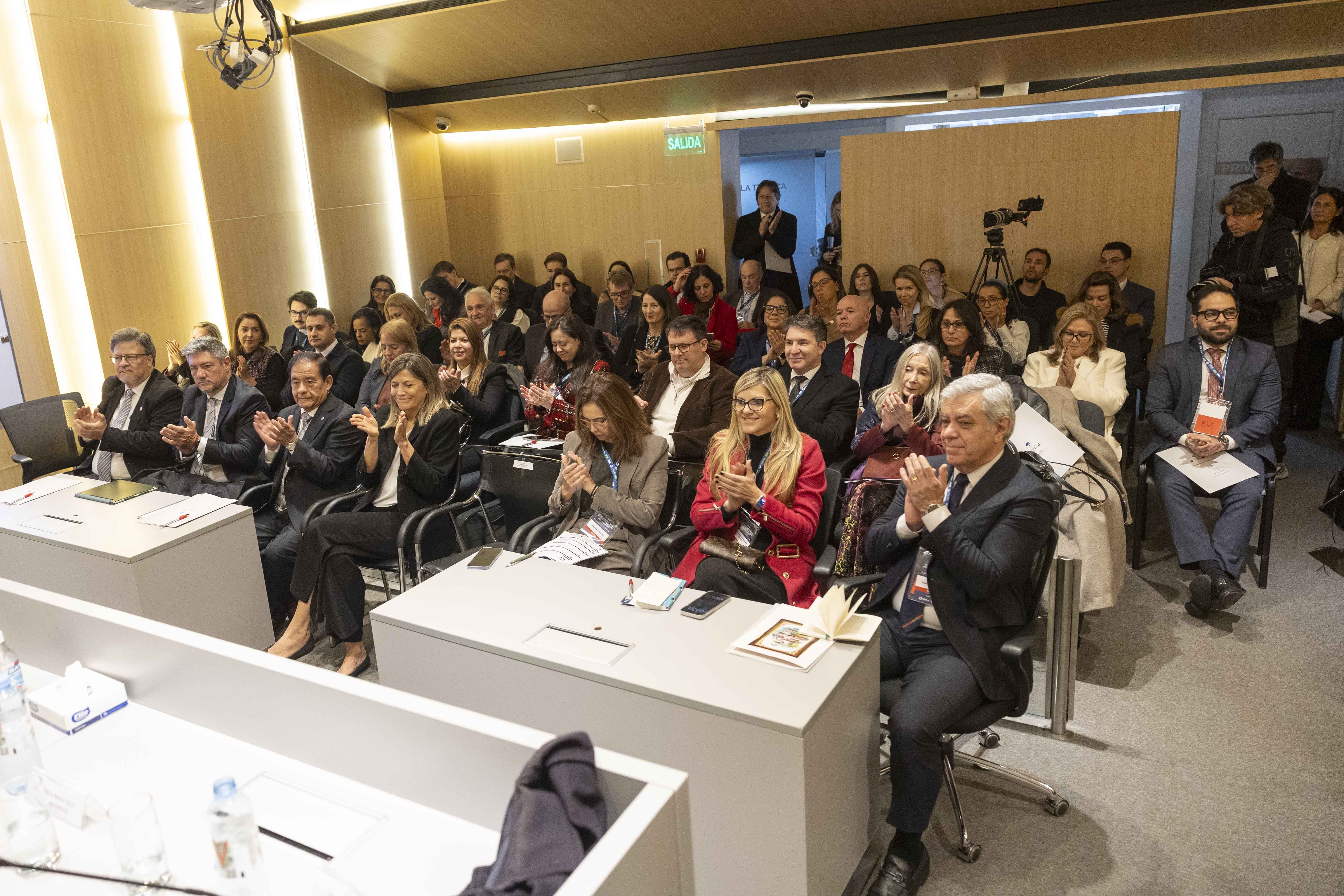 Coloquio Judicial Argentina-Brasil: Innovación y Eficiencia en la Justicia