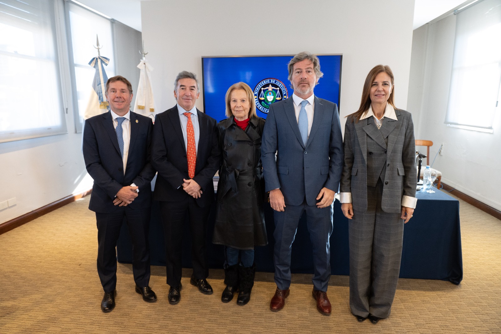 De izq. a der: el ministro de Justicia de la Ciudad, Gabino Tapia; el juez del TSJ, Santiago Otamendi; la presidenta del TSJ, Inés M. Weinberg; el ministro de Justicia de la Nación, Juan Bautista Mahiques; y la jueza del TSJ, Marcela De Langhe.
